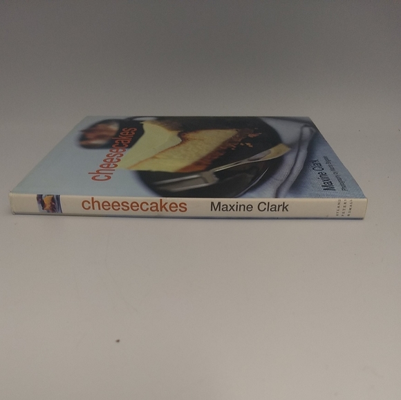 CHEESECAKES By Maxine Clark - Hardcover Book Excellent condition - Picture 4 of 11